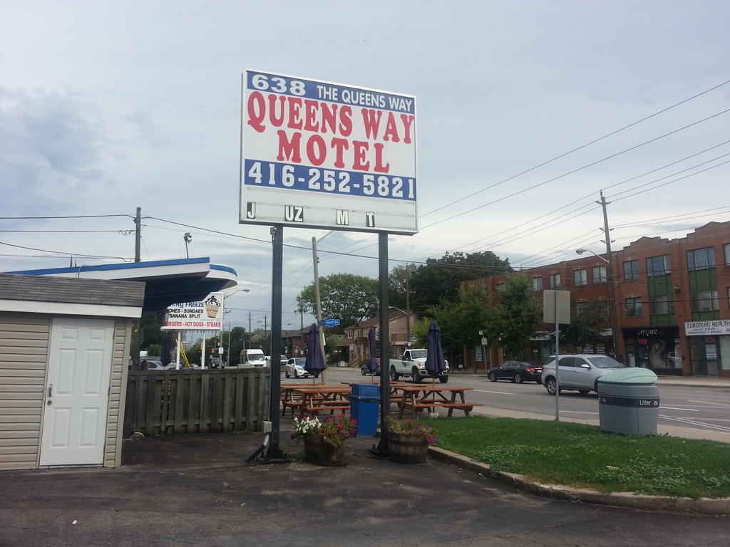 Queensway Motel Торонто Екстер'єр фото